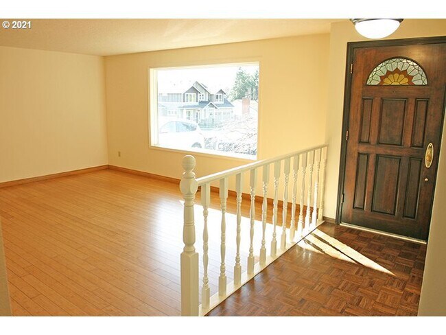 Foto del edificio - 1440 NW Saltzman Rd
