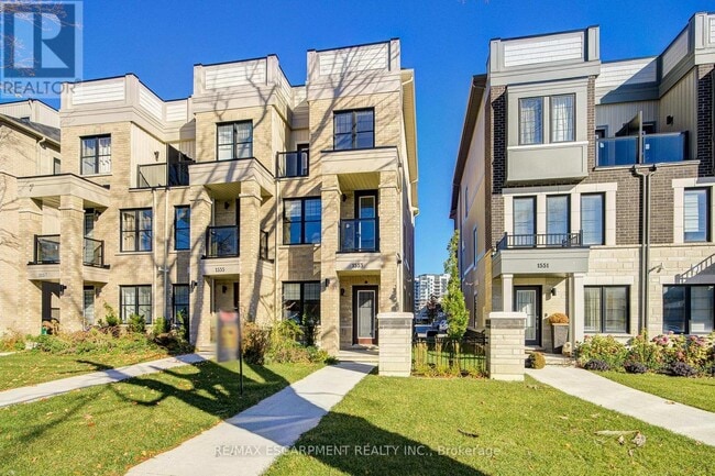 Building Photo - 1553 Green Rd