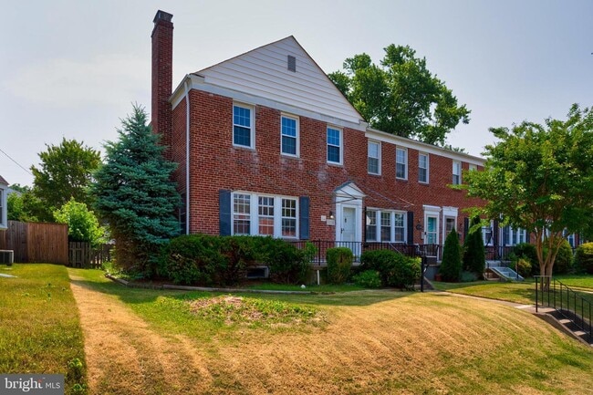 Building Photo - 1738 Glen Ridge Rd
