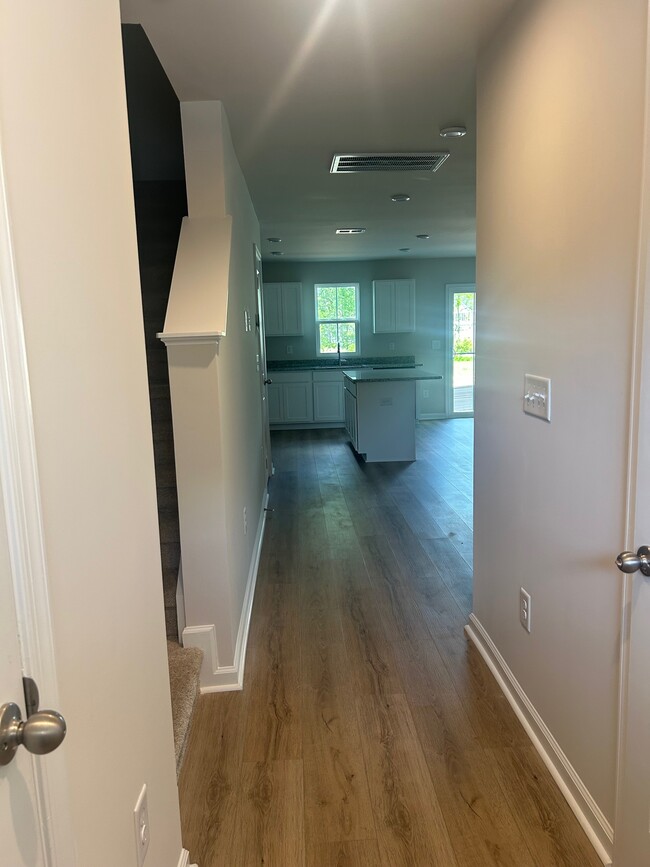 Building Photo - 284 Myrtle Mdws Dr