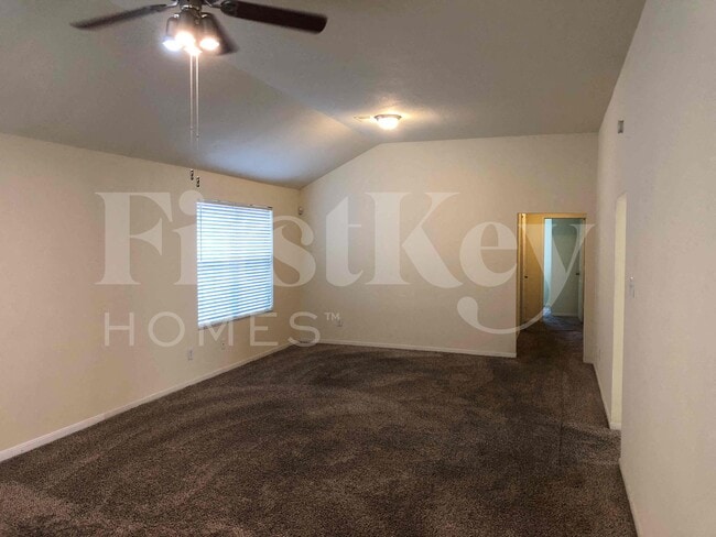 Building Photo - 1123 Intrepid Oak Ln