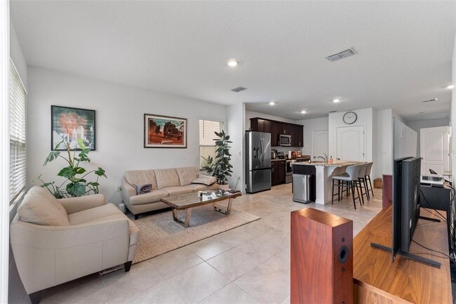 Building Photo - 45 BELLA LAGO Cir