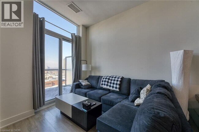 Photo du bâtiment - 212 King William St