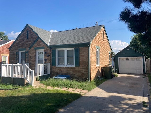 Foto principal - 708 W 29th St