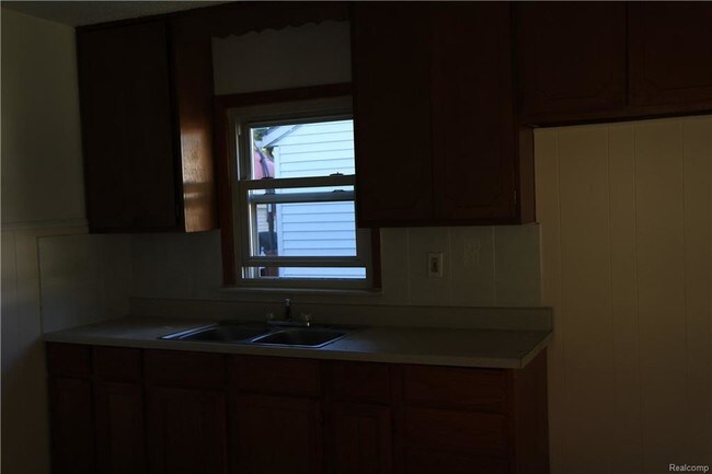 Foto del edificio - 12071 Kinloch