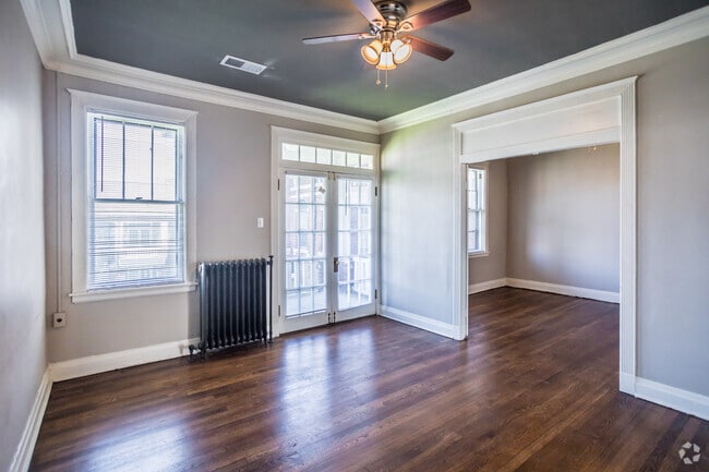 Interior Photo - The Broadmoor Apartments