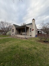 Building Photo - 702 Newport Rd