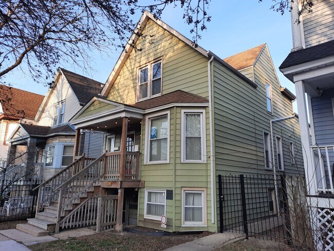Building Photo - Nice Newly Renovated 2BD, 1BATH, 1St FL - ...