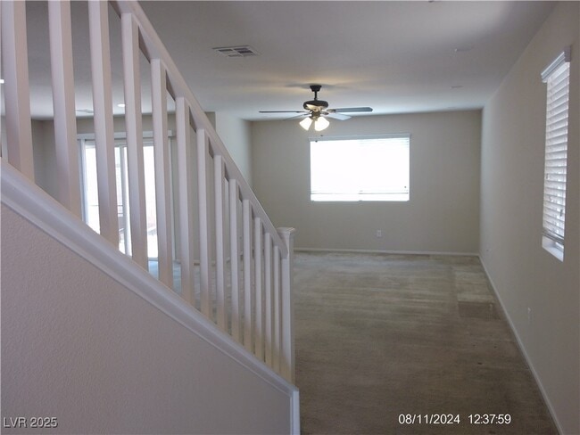 Foto del edificio - 8643 Rowland Bluff Ave