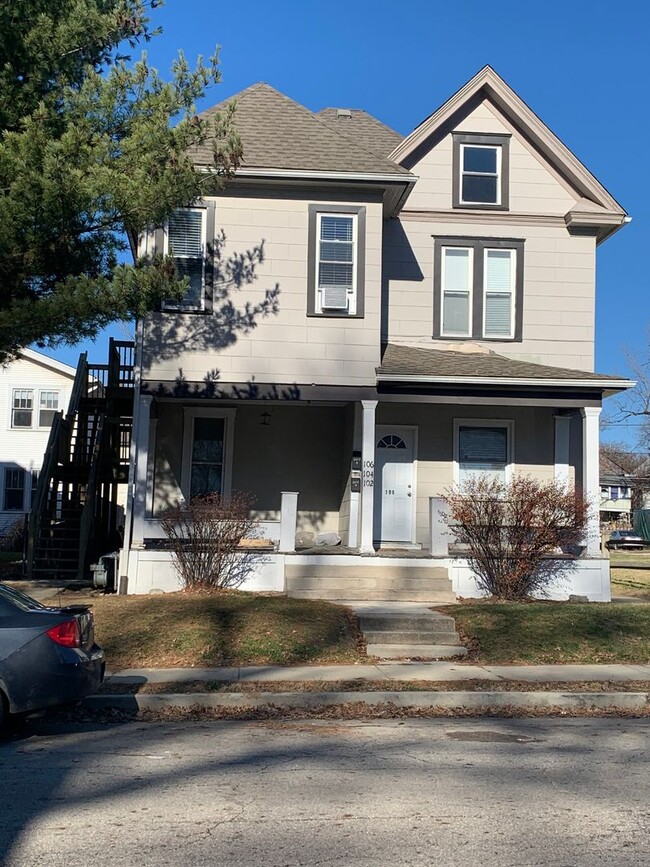 Building Photo - 102-106 E. Maynard Ave.