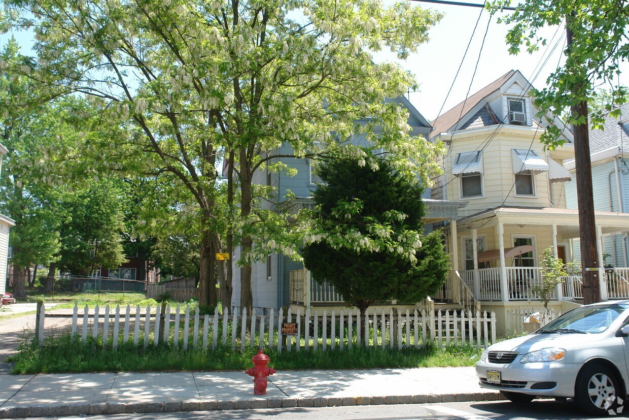 Primary Photo - 94 State St