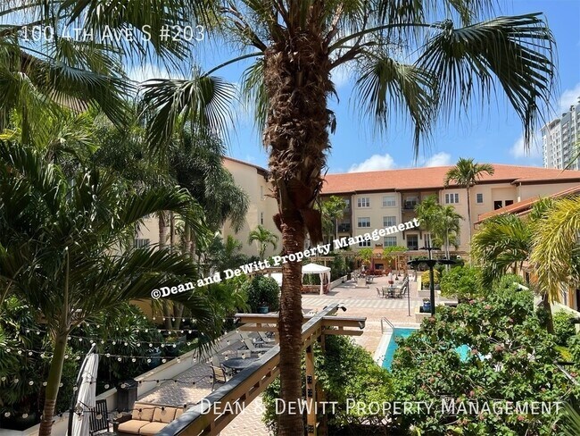 Foto del edificio - Luxury Downtown Living at The Madison