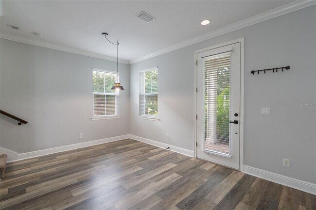 Foto del edificio - 2429 E Jefferson St