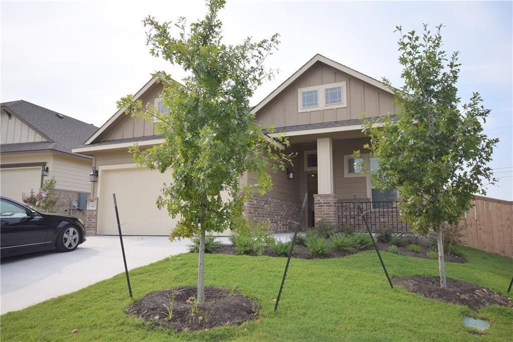 Foto principal - 420 Blue Waterleaf Ln