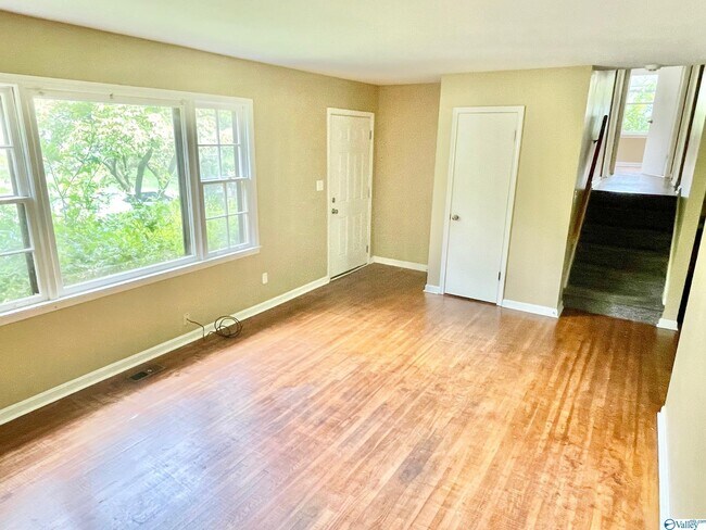 Building Photo - 3117 Wood Valley Dr NW