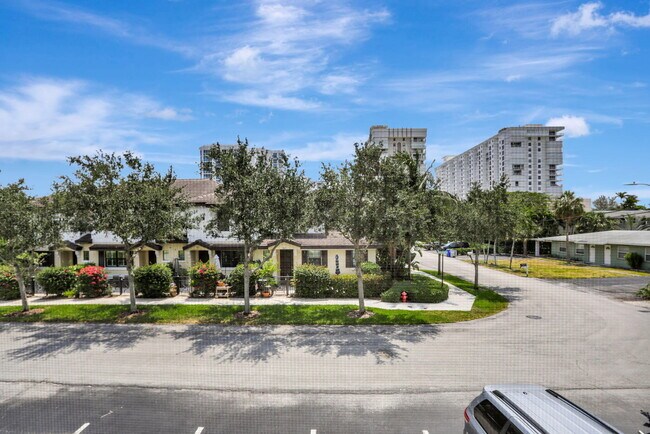 Foto del edificio - 3216 SE 8th St