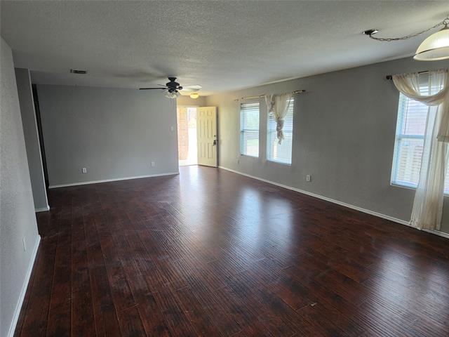 Building Photo - 5525 Parkview Hills Ln