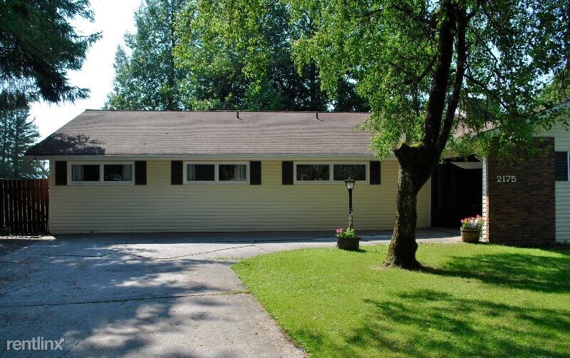 Primary Photo - 4 br, 2 bath House - 2175 Cascade St