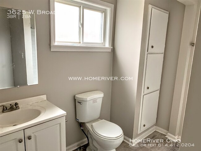 Building Photo - Check out this nice 3 BD/2 BA home