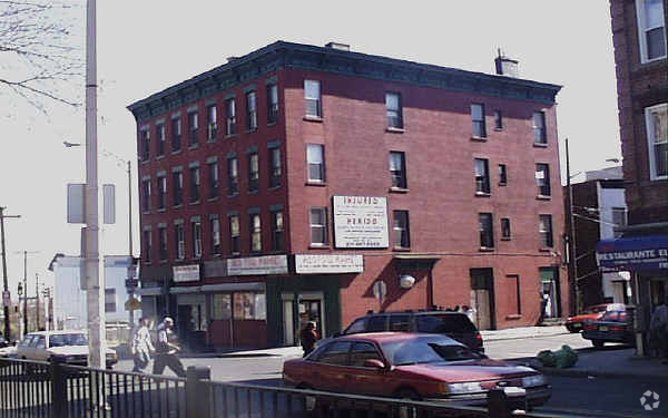 Foto del edificio - 515-517 Newark Ave