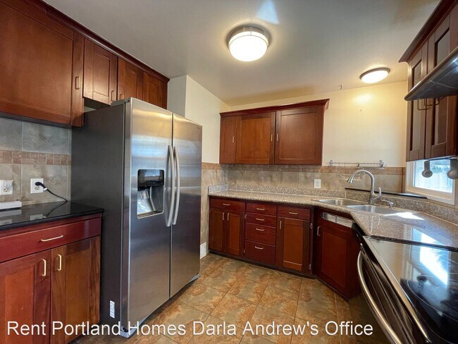 Building Photo - 3 br, 1 bath House - 13620 SE Stephens Place