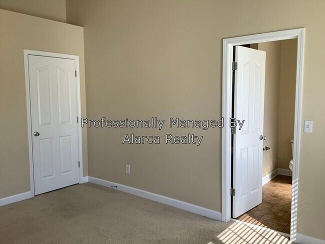 Building Photo - 4761 Johnston Oehler Rd