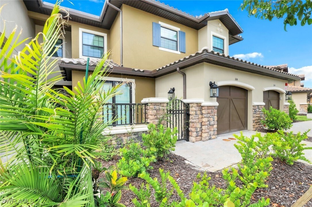 Foto principal - 15336 Lucerna St