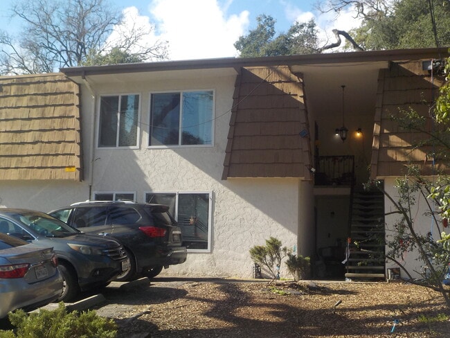 Building Photo - 5566 Tunitas Ave