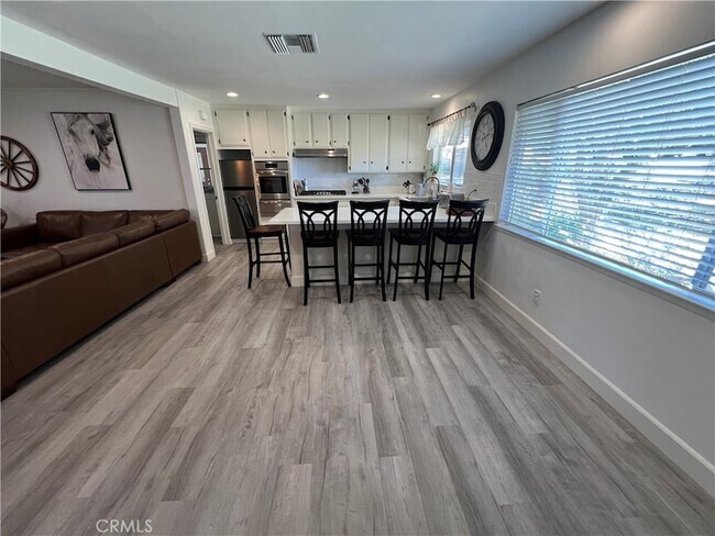 Foto del edificio - 38158 Cherry Valley Blvd