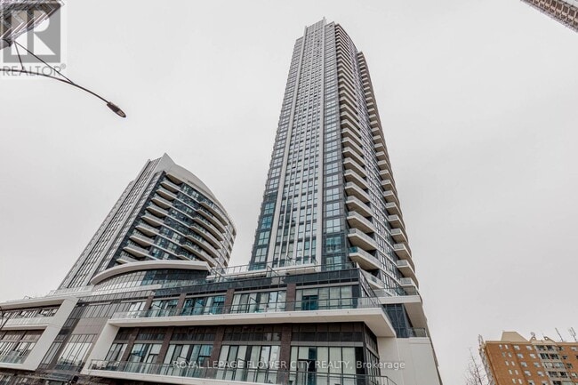 Photo du bâtiment - 35 Watergarden Dr