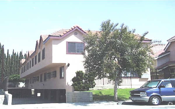 Foto del edificio - 221 W Alhambra Rd