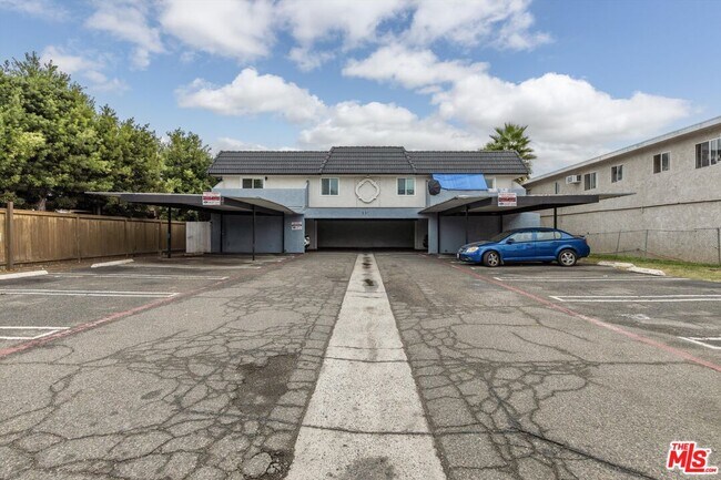 Foto del edificio - 331 E Washington Ave