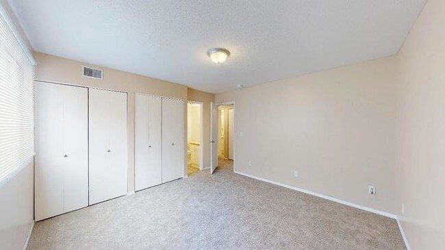 Building Photo - 2004 W 4th Ave