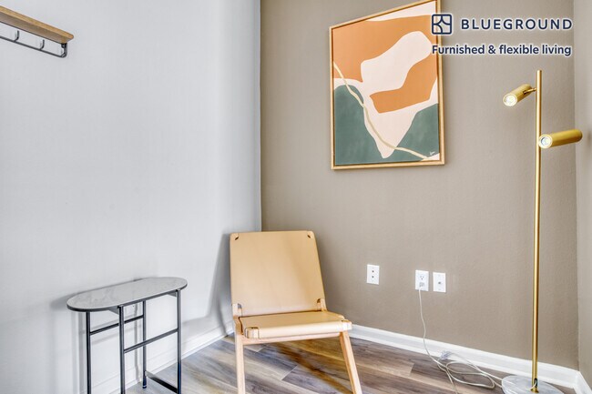 Foto del edificio - 3311 Rogers Rd