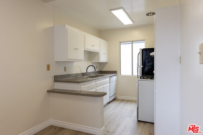 Foto del edificio - 1295 Federal Ave