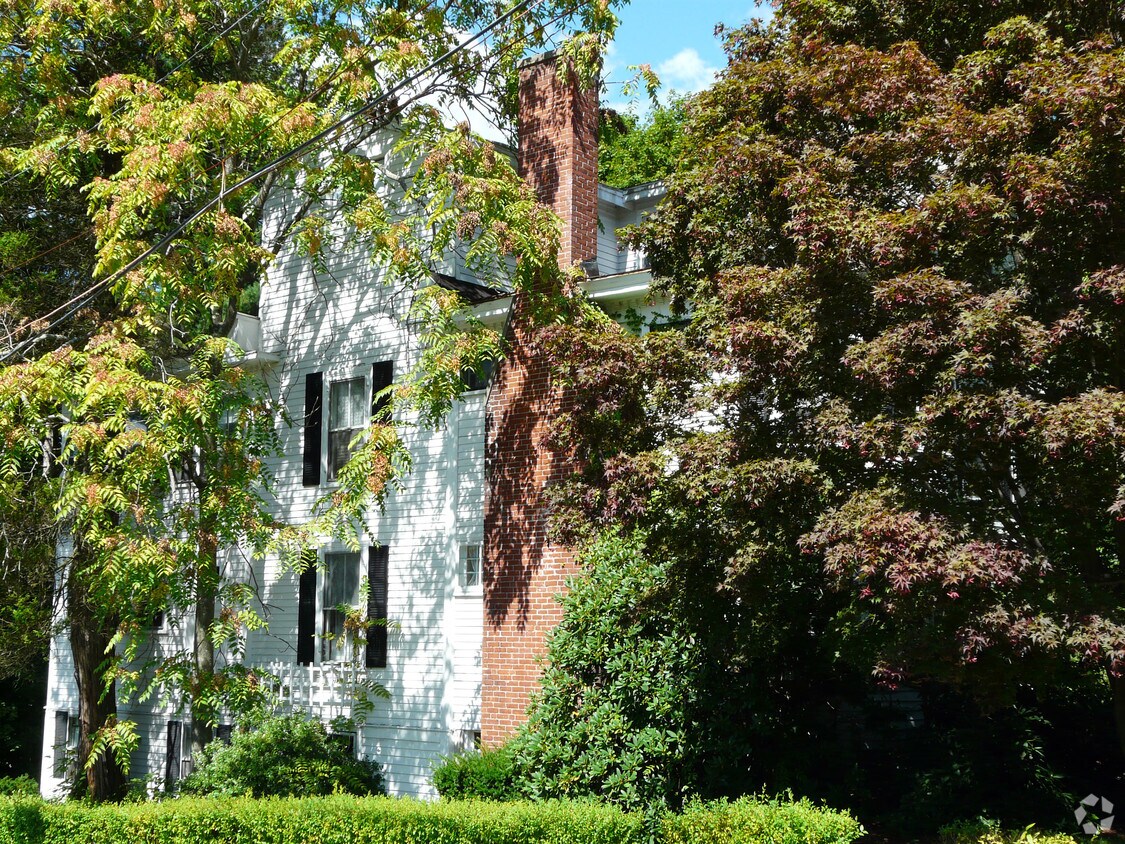 75 Washington St, Hudson, MA 01749 Apartments in Hudson, MA