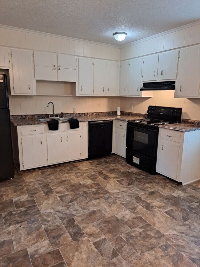 Foto del edificio - 1466 Hephzibah - McBean Rd