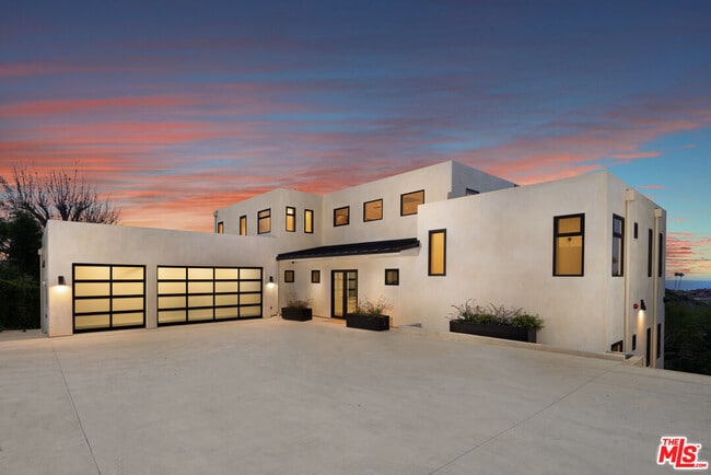 Building Photo - 6242 Cavalleri Rd