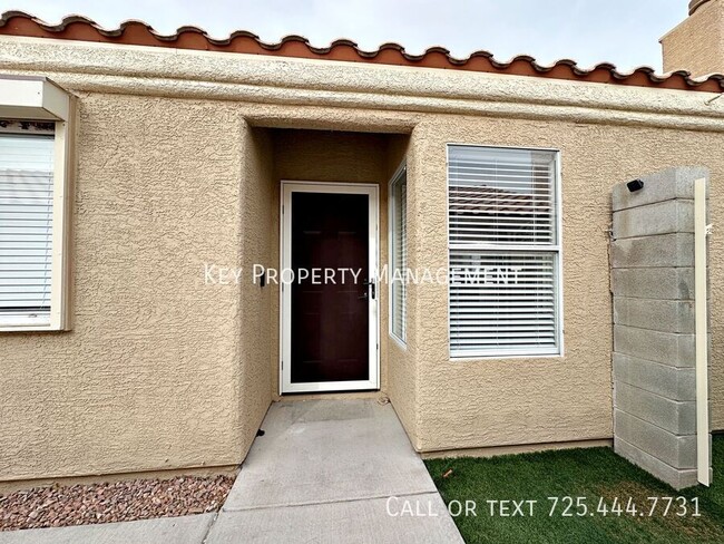 Foto del edificio - REMODELED 3 BEDROOM SINGLE STORY