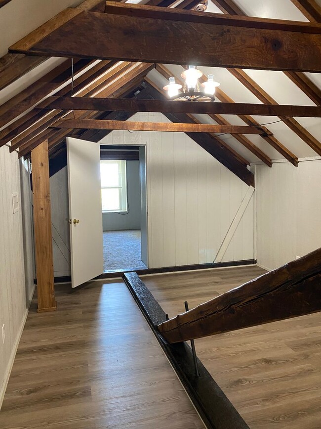 Building Photo - 125 East Saint Louis St