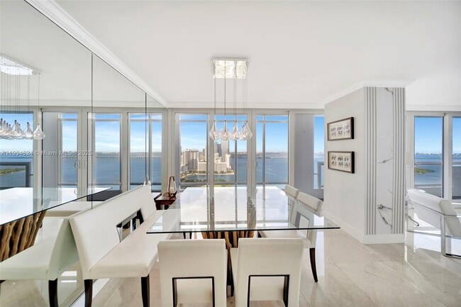 Building Photo - 1717 N Bayshore Dr