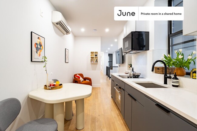 Foto del edificio - Room in Shared 3.0 bed/3 bath home