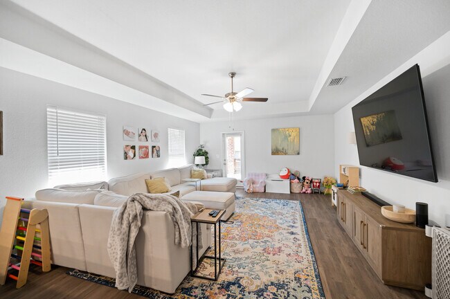 Foto del edificio - 27461 Elise Ct