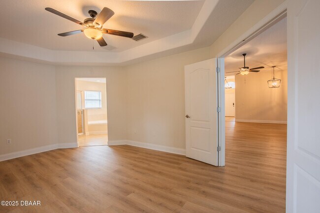 Foto del edificio - 801 Angelina Ct