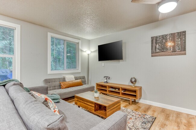 Foto del edificio - 65500 E Oregon St