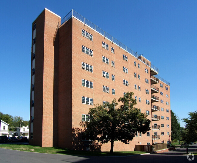 View from the northwest - Colonial Apartments I & II