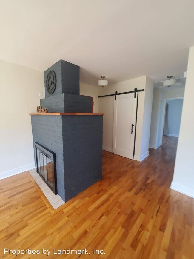 Building Photo - 3 br, 2 bath House - 231 W 15th St