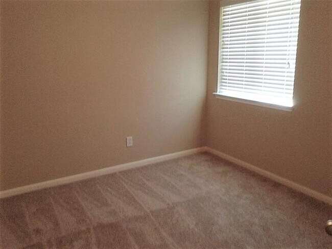 Foto del edificio - 22927 Lily Creek Dr