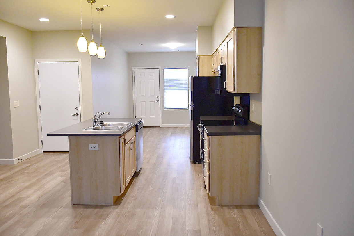 Foto principal - Agassiz Townhomes