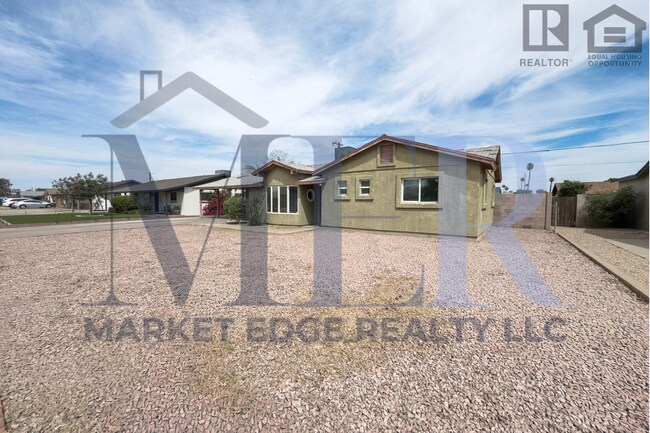 Foto del edificio - 4Bed/2Bath House at Alma School Rd/Ray Rd! Ready for Immediate Move-In! -- FENCED-IN YARD! NO HOA!